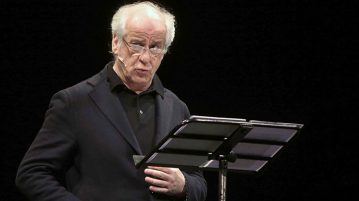 Toni Servillo legge Benedetto Croce al teatro Bellini di Napoli