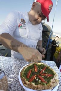 Al Pizza Village la novità della pizza Pascalina contro i tumori - Stefano Renna fotografia e comunicazione blog