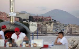 Inaugurazione del Pizza Village 2018 con autorità e organizzatori - Stefano Renna fotografia e comunicazione blog