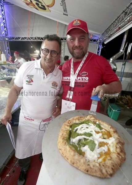 La pizza “Nuovo Governo” - Stefano Renna fotografia e comunicazione blog