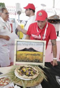 La pizza Campo di Grano sotto al Vesuvio - Stefano Renna fotografia e comunicazione blog