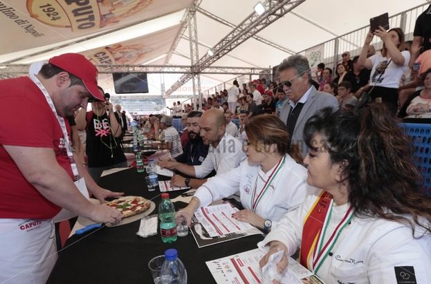 Trofeo Caputo 2018 : la pizza e la gara di Antonio Mezzero - Stefano Renna fotografia e comunicazione blog