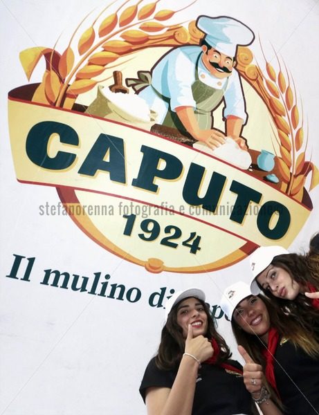 Trofeo Caputo 2018 : le hostess allo stand Caputo - Stefano Renna fotografia e comunicazione blog