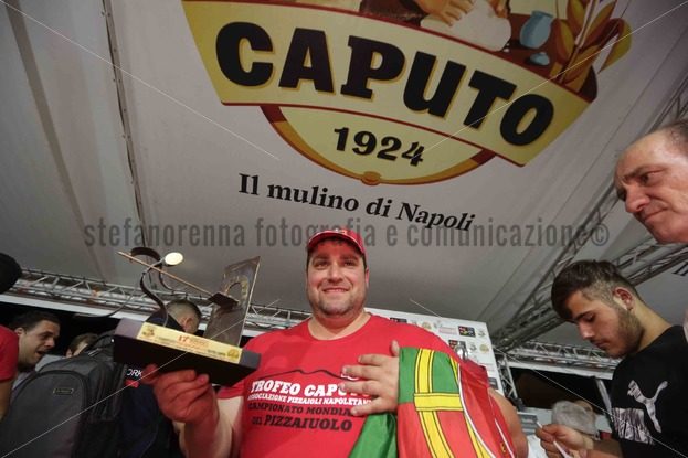 Trofeo Caputo: Antonio Mezzero campione del mondo dei Pizzaiuoli - Stefano Renna fotografia e comunicazione blog