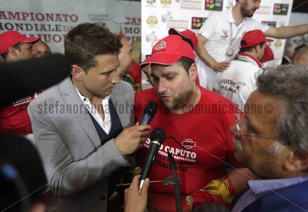 Trofeo Caputo: Antonio Mezzero campione del mondo dei Pizzaiuoli - Stefano Renna fotografia e comunicazione blog